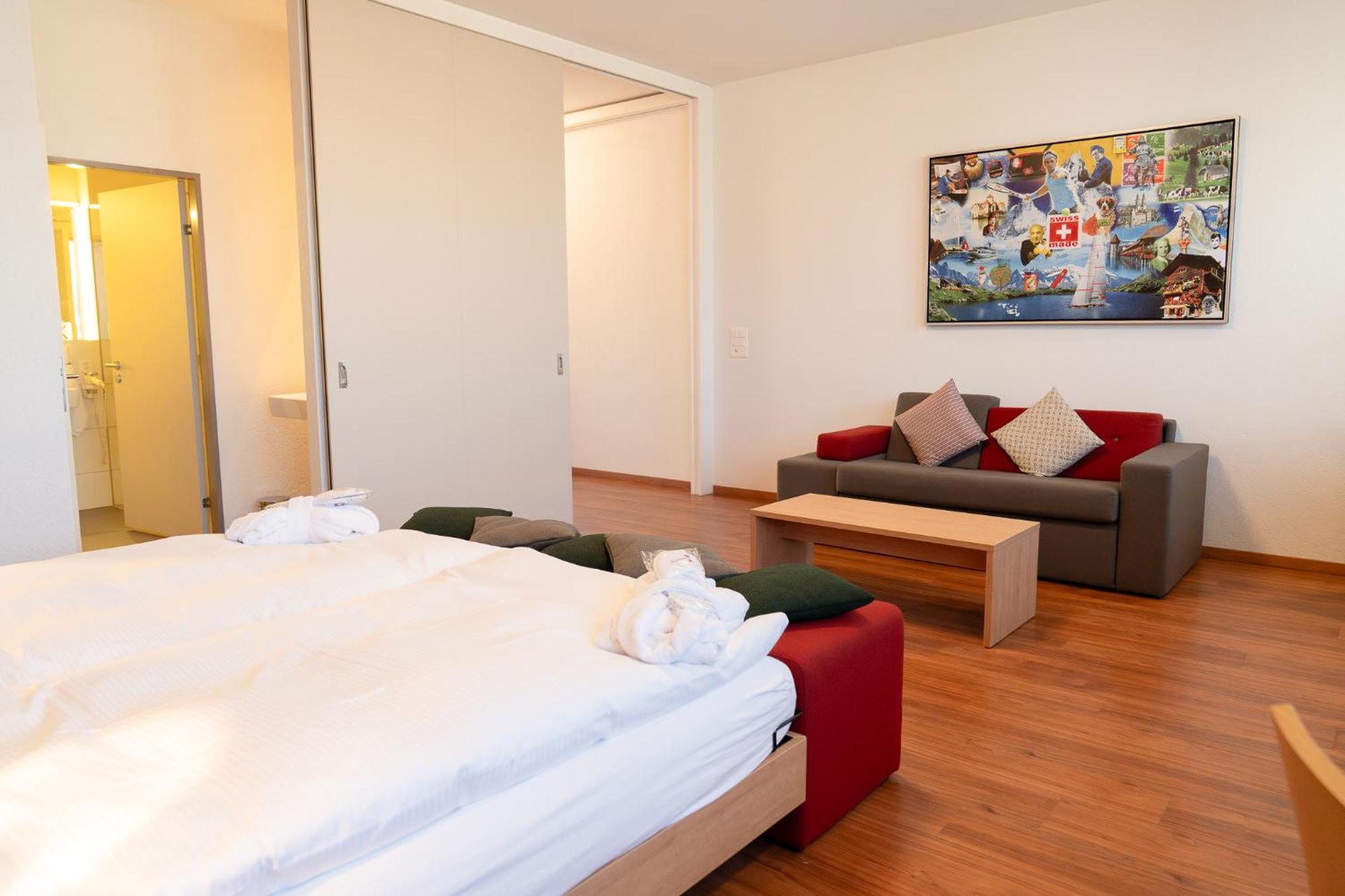 Swissever Hotel Zug Steinhausen Quarto foto