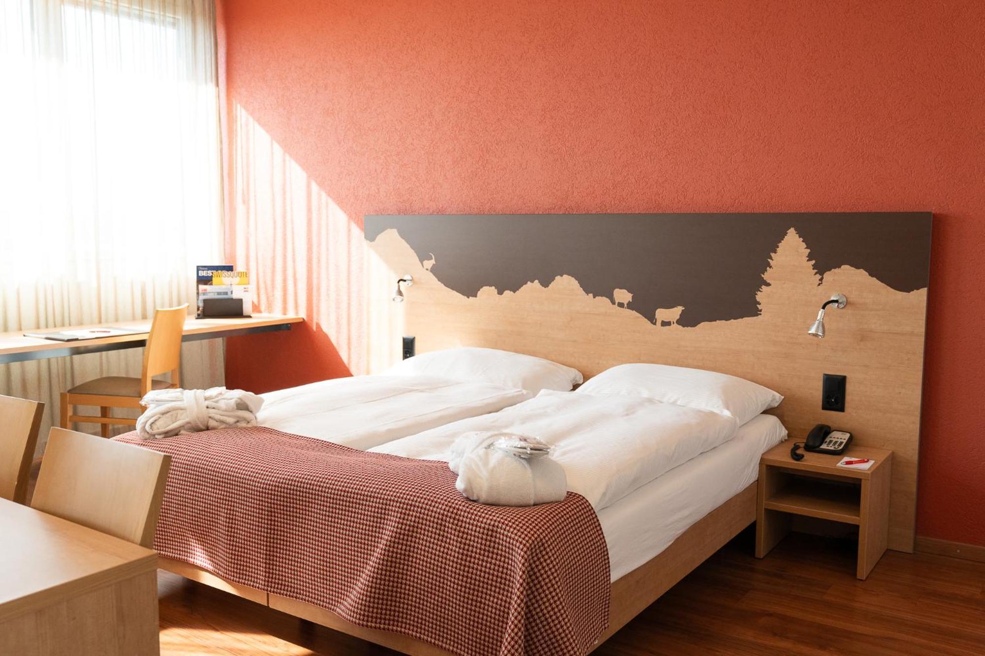 Swissever Hotel Zug Steinhausen Quarto foto