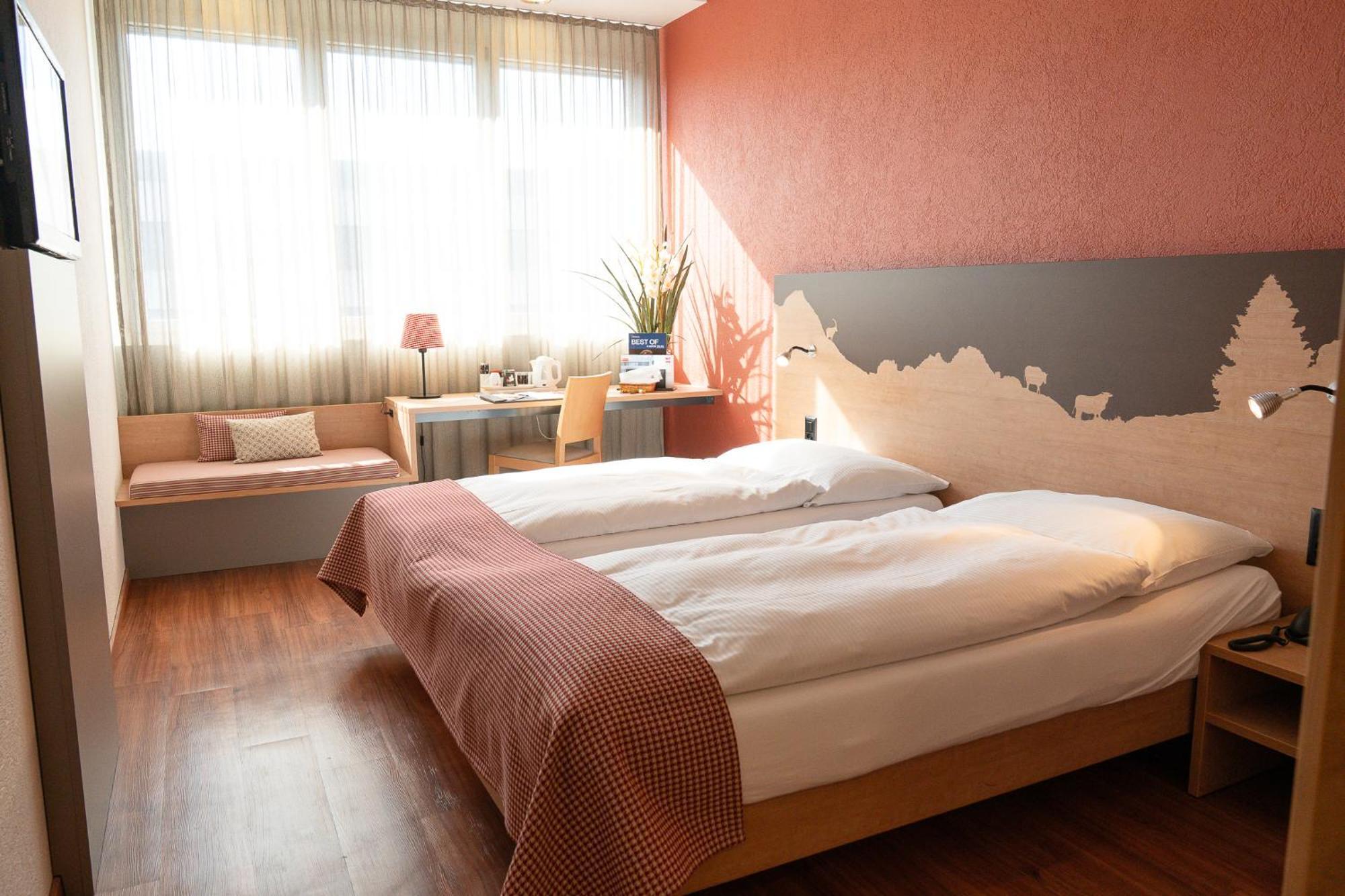 Swissever Hotel Zug Steinhausen Quarto foto