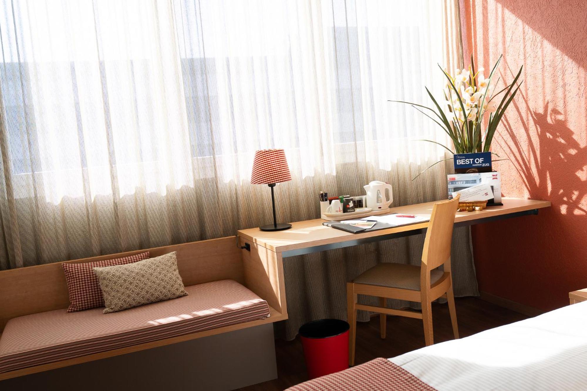 Swissever Hotel Zug Steinhausen Quarto foto